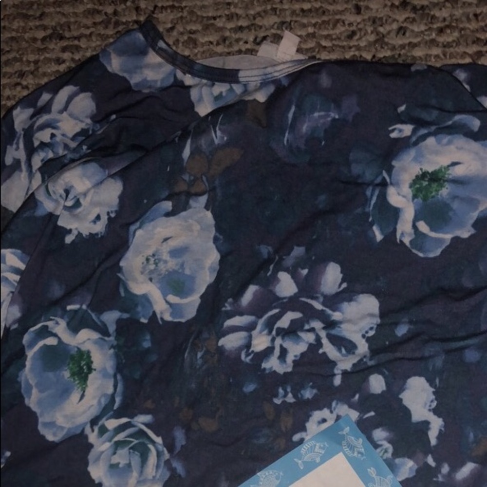 LuLaRoe XS vintage Irma blue peonies